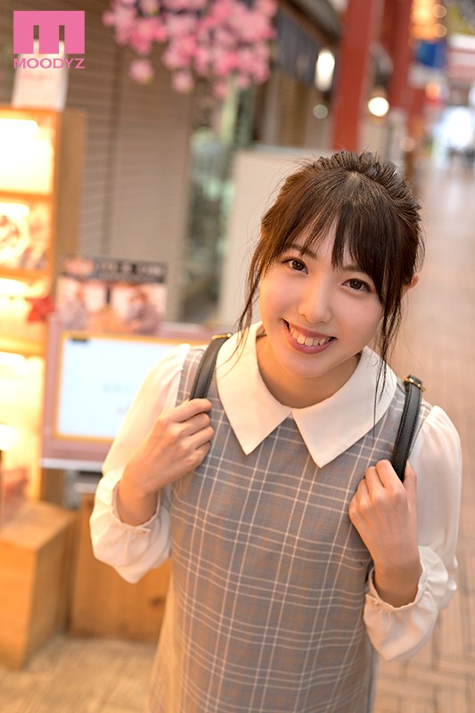 「新人20歳の夢。あの日、AV女優になるって決めて987日AVデビュー 白桃はな」のサンプル画像2